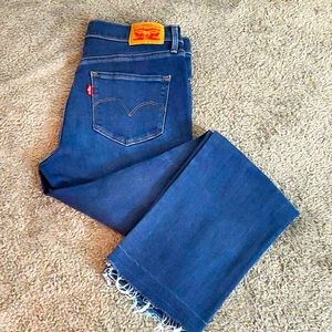 Levi 314 Shaping Straight Pants